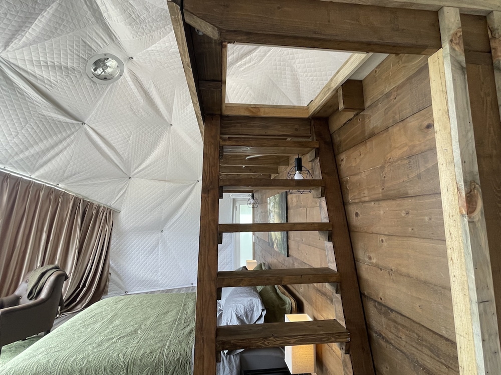 Dome 6 photo 1