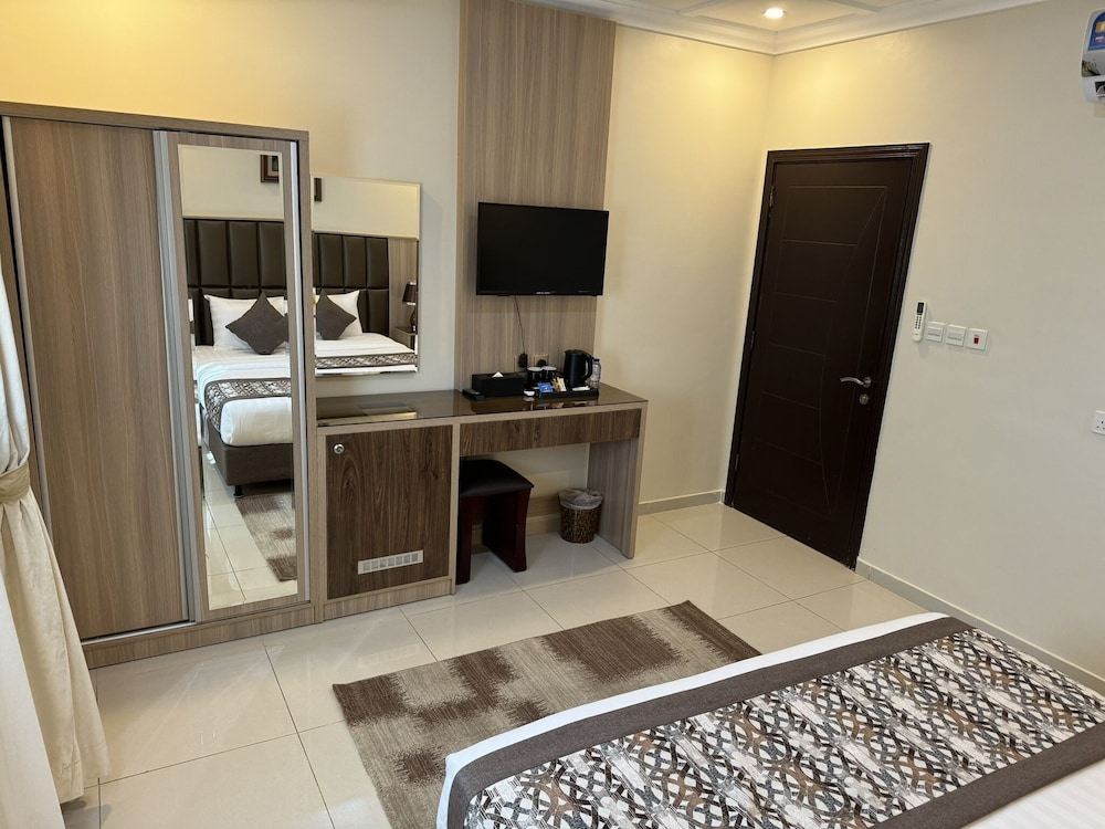 King Suite - Photo 4