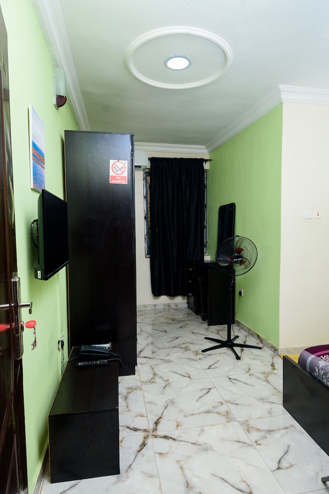 Standard Room photo 3