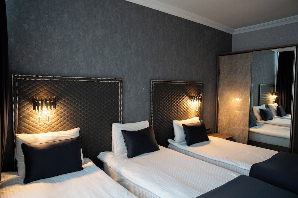 Triple Room - Photo 9