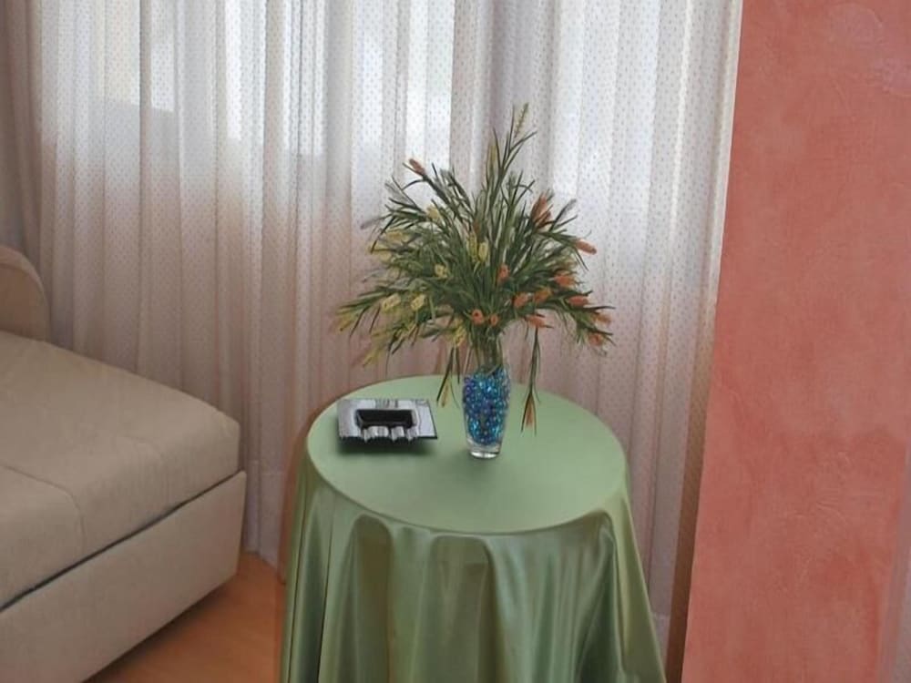 Triple Room, Accessible photo 3