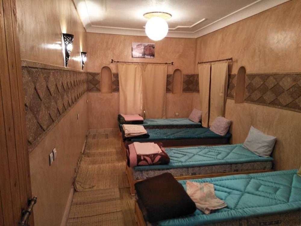 Shared Dormitory, Multiple Beds photo 3