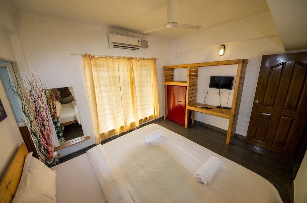 Premium Room - Photo 7