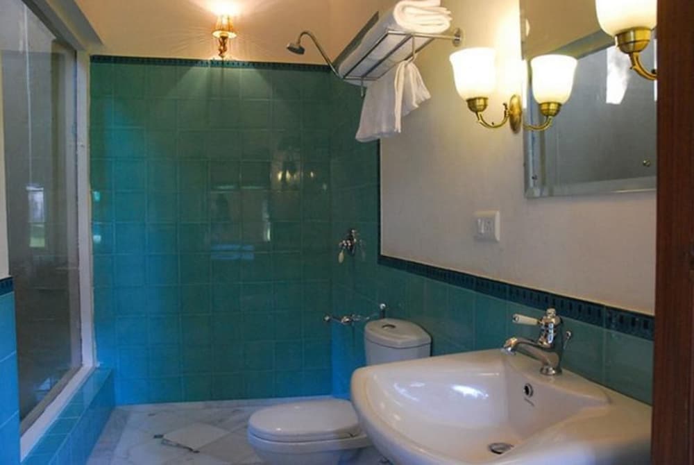 Luxury Suite photo 2