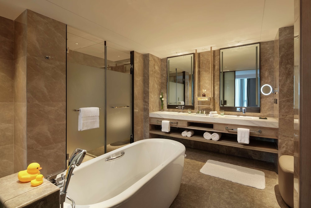 Suite, 1 Bedroom (Ambassador)