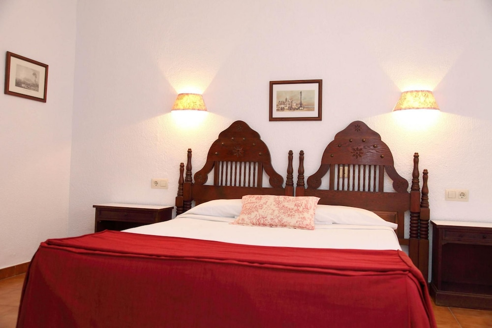 Economy Double Room photo 3
