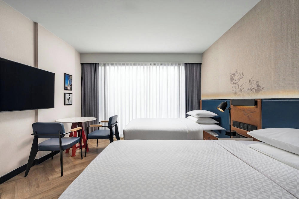 Room, 2 Double Beds (No View)