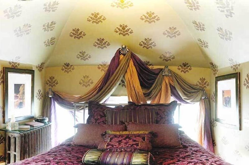 Jewel Room
