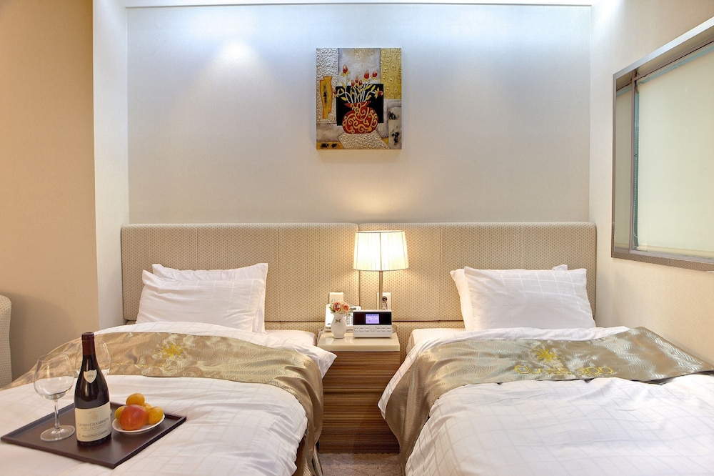 Deluxe Twin Room, Partial Ocean View - Photo 4