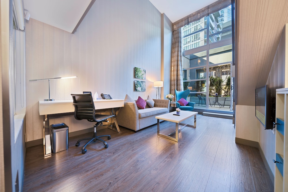 Loft, Terrace thumbnail 6