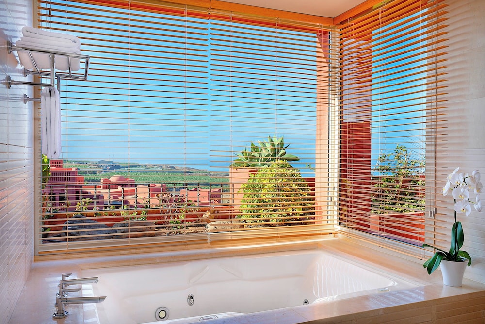 Suite, 2 Bedrooms