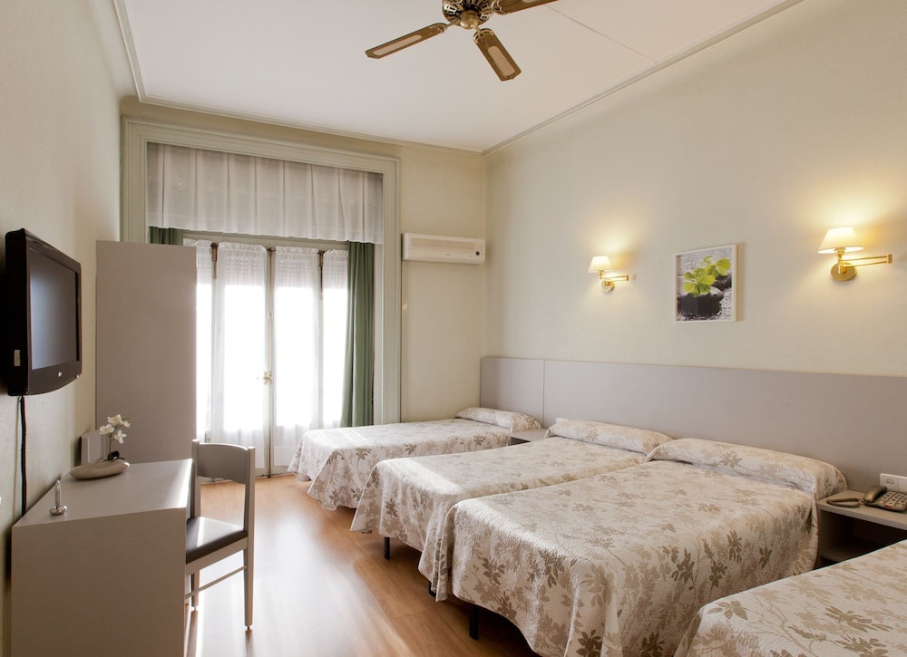 Quadruple Room photo 3