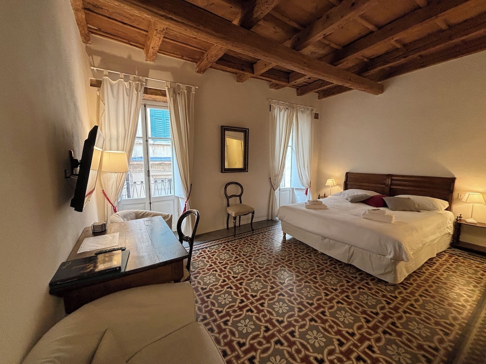 Romantic Double Room
