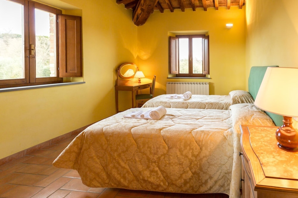Superior Apartment, 4 Bedrooms, Kitchenette, Vineyard View photo 1