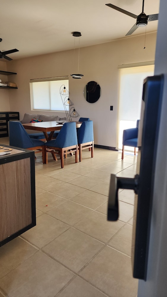 Family Room - Photo 17