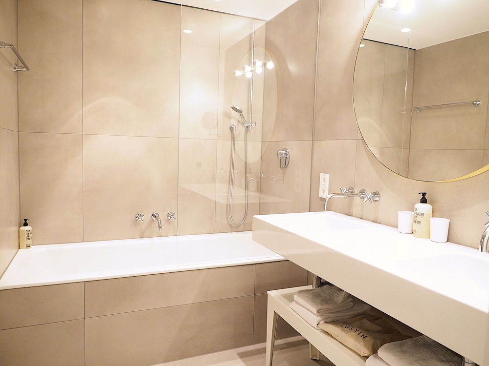 Hotel Augustin - Photo 66