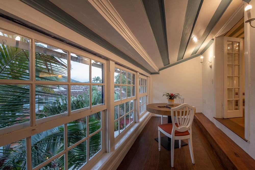 Suite, Balcony - Photo 2