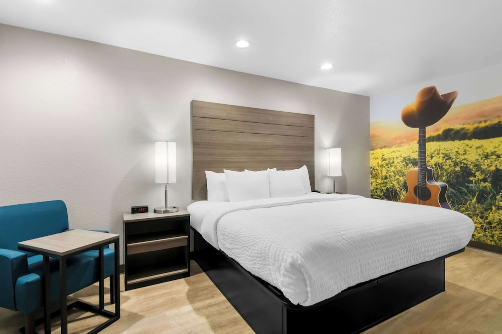 Room, 1 Queen Bed, Non Smoking photo 3