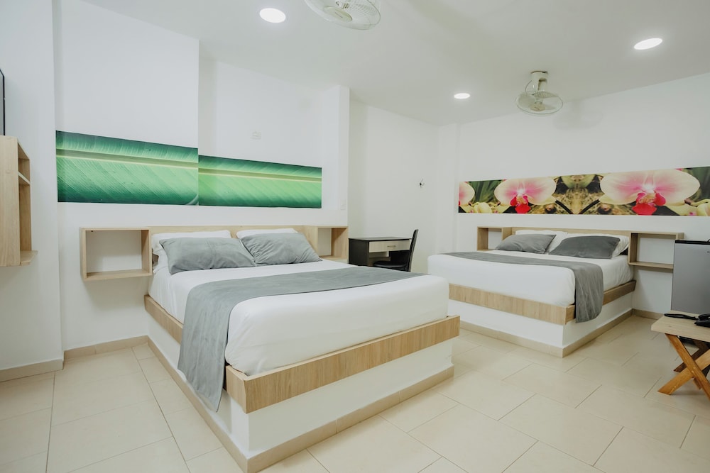 Standard Double Room with Two Double Beds photo 1