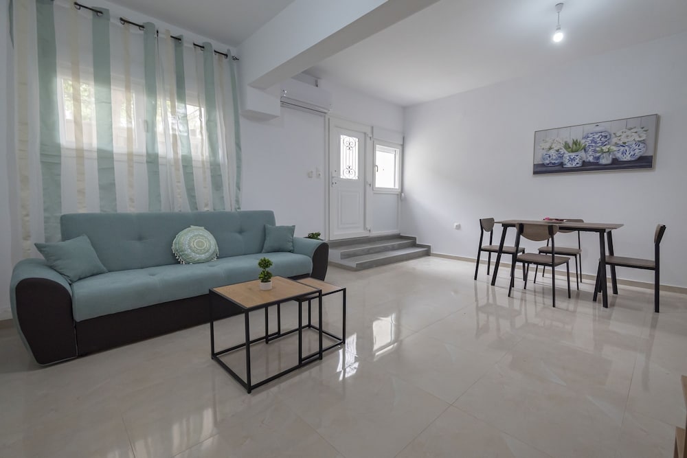 Kyranna Apartment 1 by Rentalspro, Billede 8