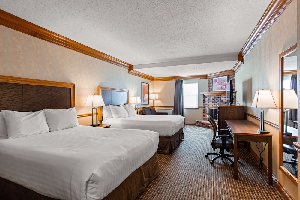 Standard Room, 2 Queen Beds, Non Smoking, Fireplace - Photo 2