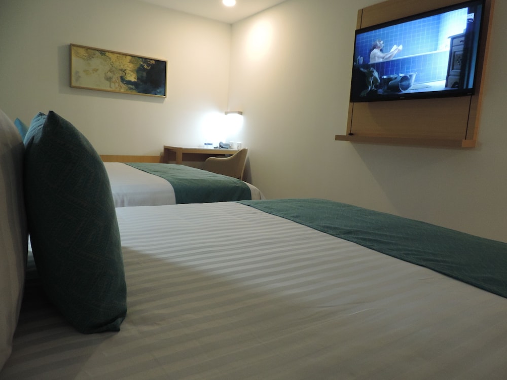 Standard Double Room, 2 Queen Beds - Photo 2