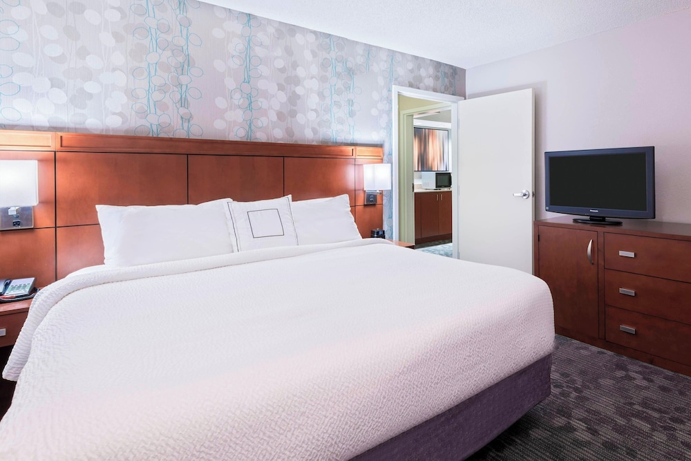 Suite, 1 Bedroom photo 2
