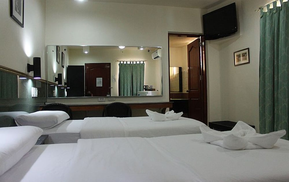 Deluxe Room, 1 Bedroom photo 2