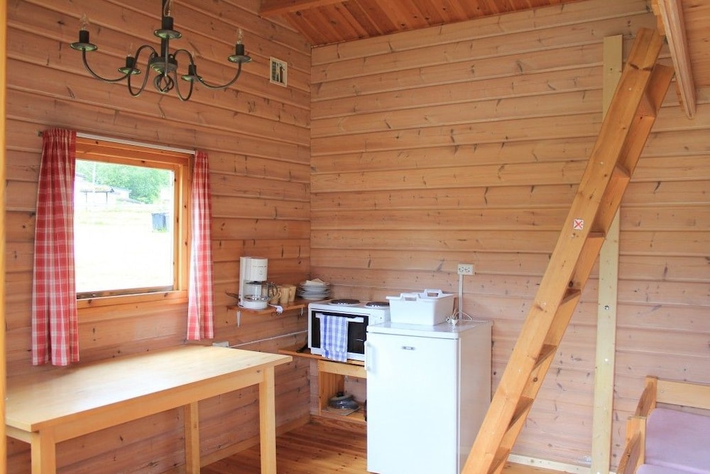 Economy Cabin (6 Persons) photo 3