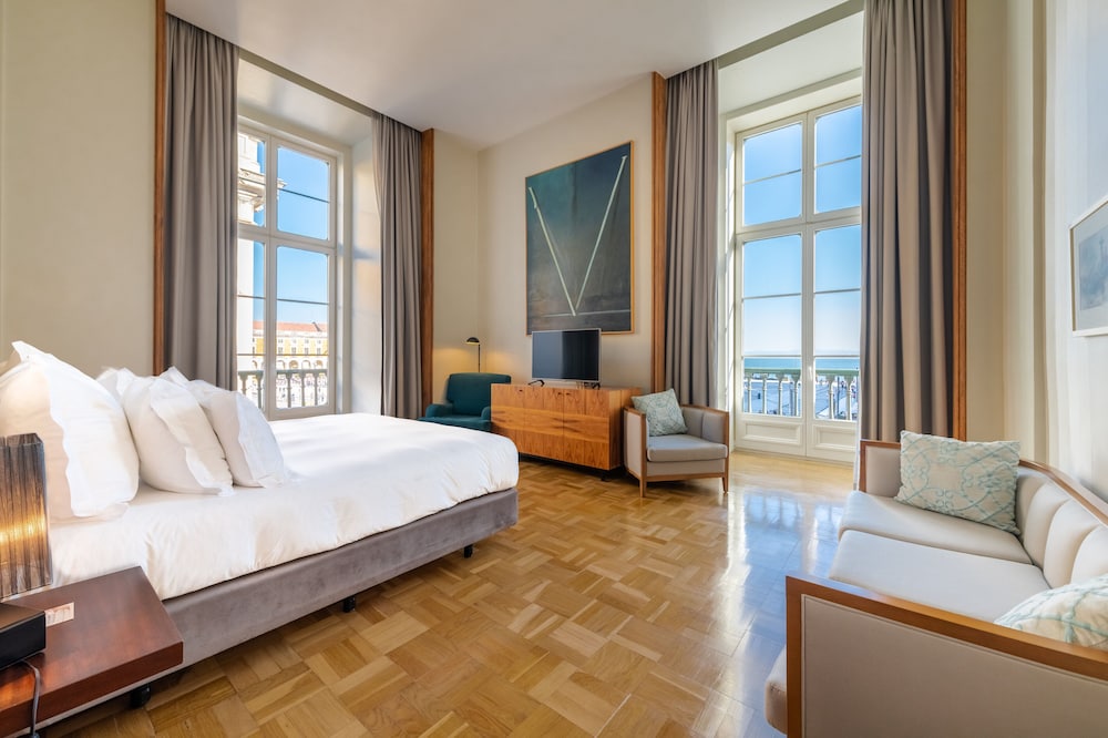 Suite (Praca do Comercio, King Size Bed)