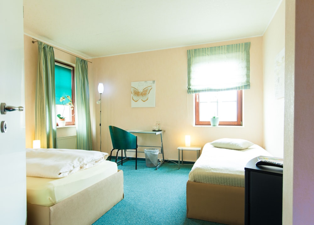 Standard Double Room, Multiple Beds photo 2