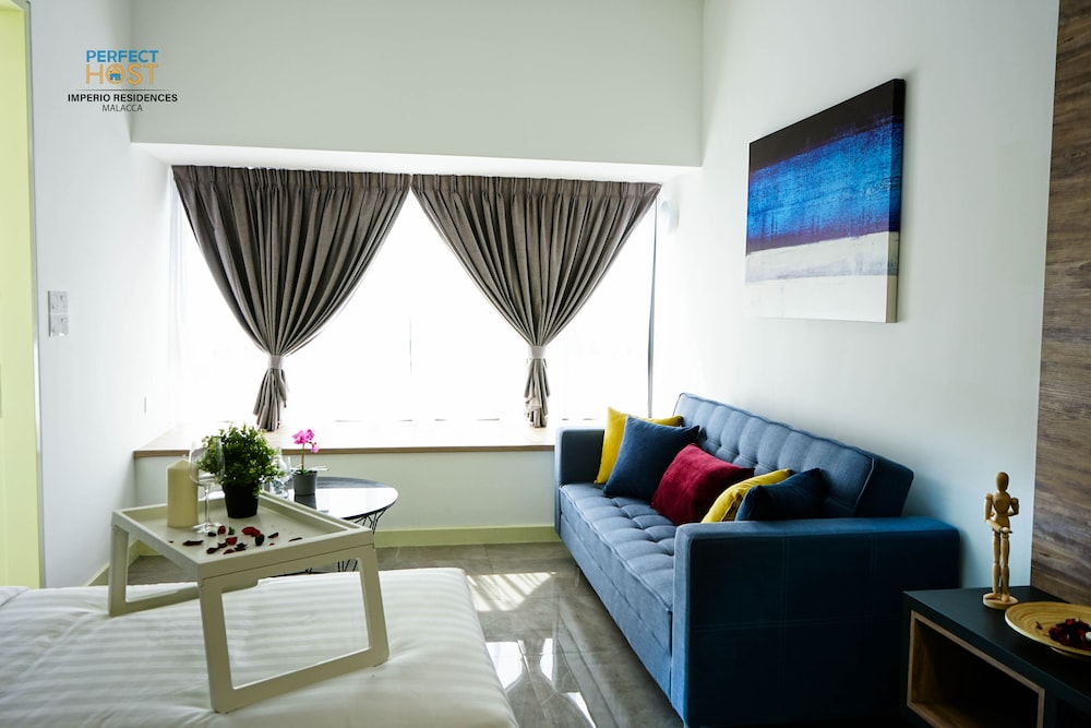 Deluxe Twin Room photo 2