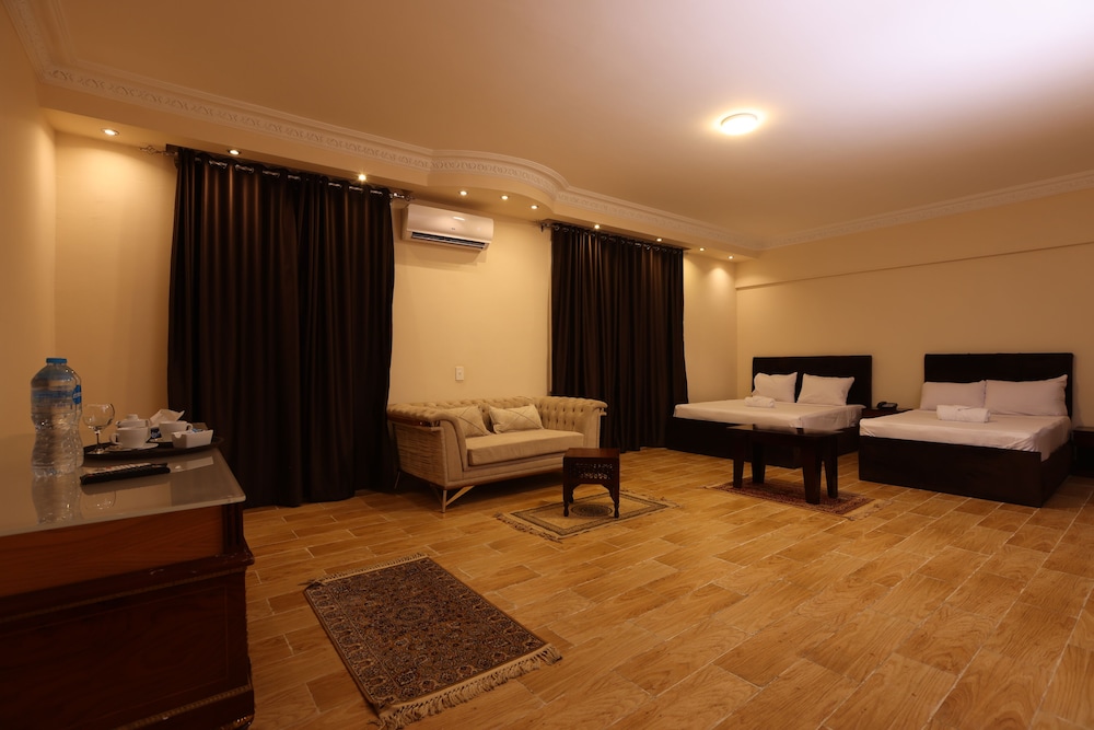 Family Room - Photo 1