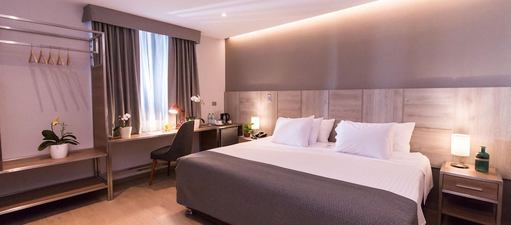 Superior Double Room, 1 King Bed, Private Bathroom