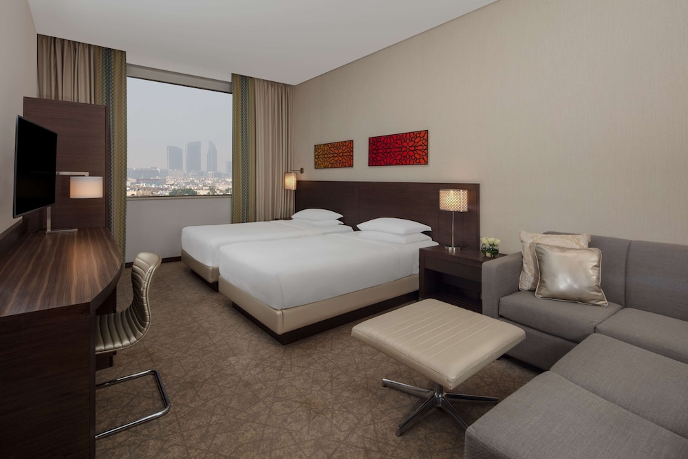 Room (2 Twin Beds and 1 Sofa Bed) photo 3