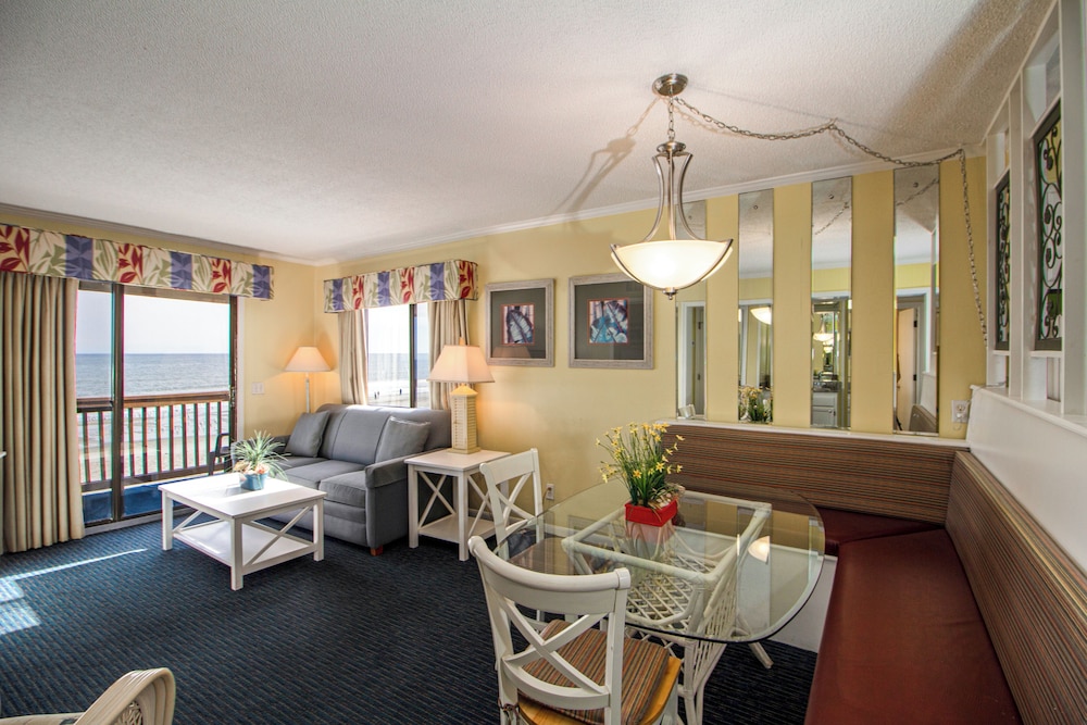 2 Bedroom, 2 Bathroom Condo