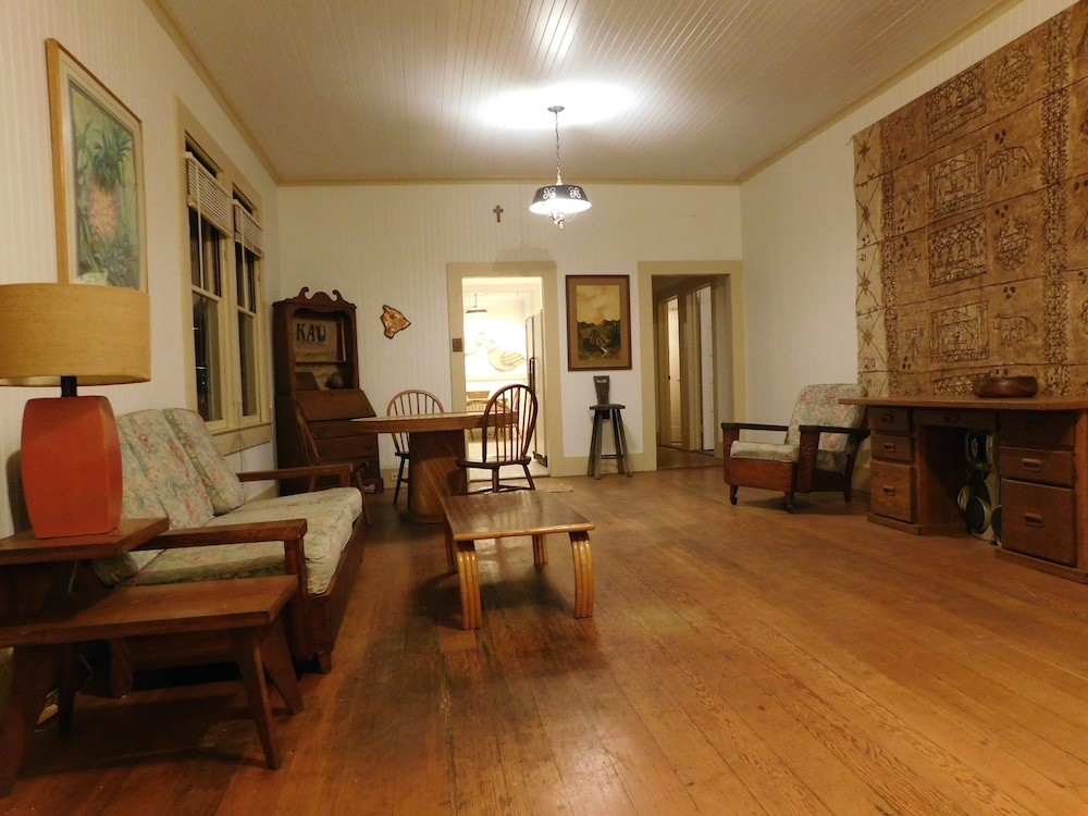 Traditional Cottage, 4 Bedrooms, Kitchen photo 2
