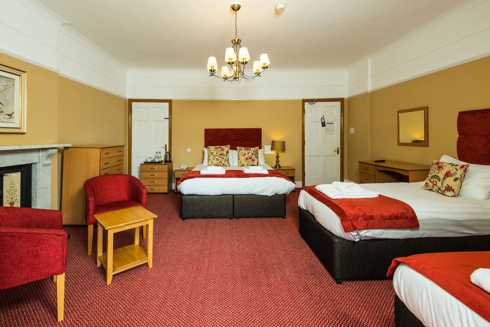 Club Room (Family) - Photo 9