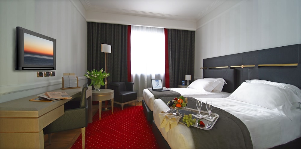 Suite B - Photo 2