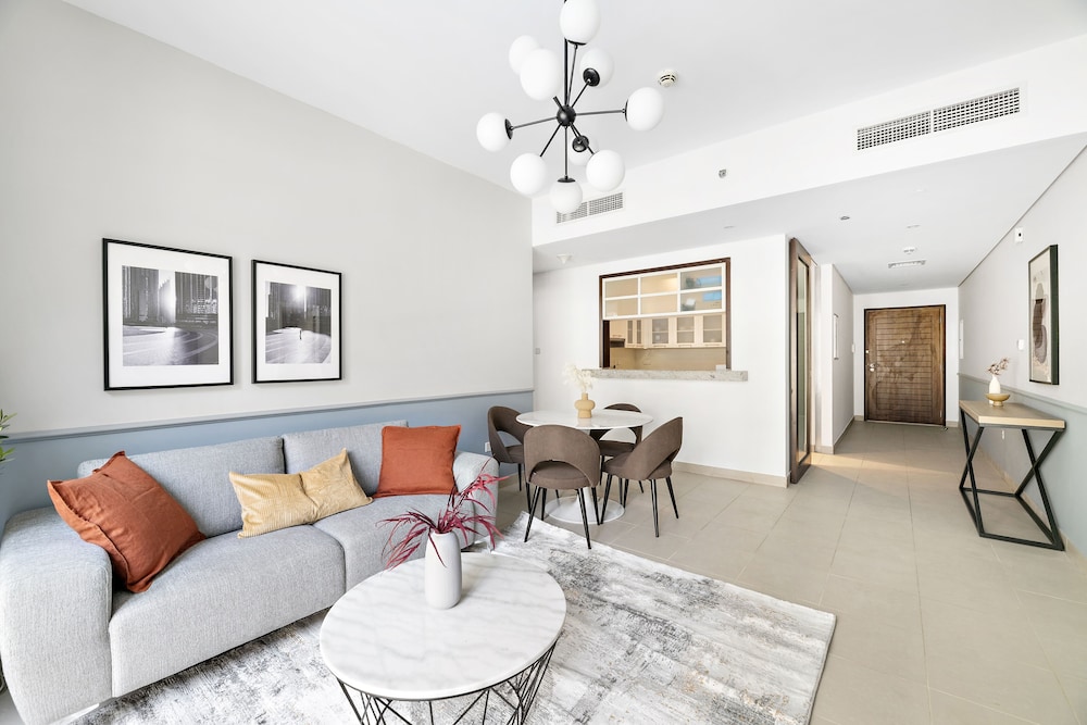 City Apartment (Blvd Central T1 308) photo 2