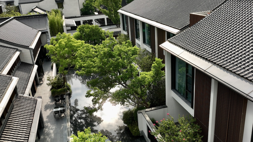 1 King Premium River View - Photo 2