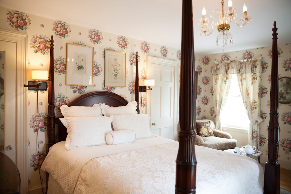 Room Five photo 1