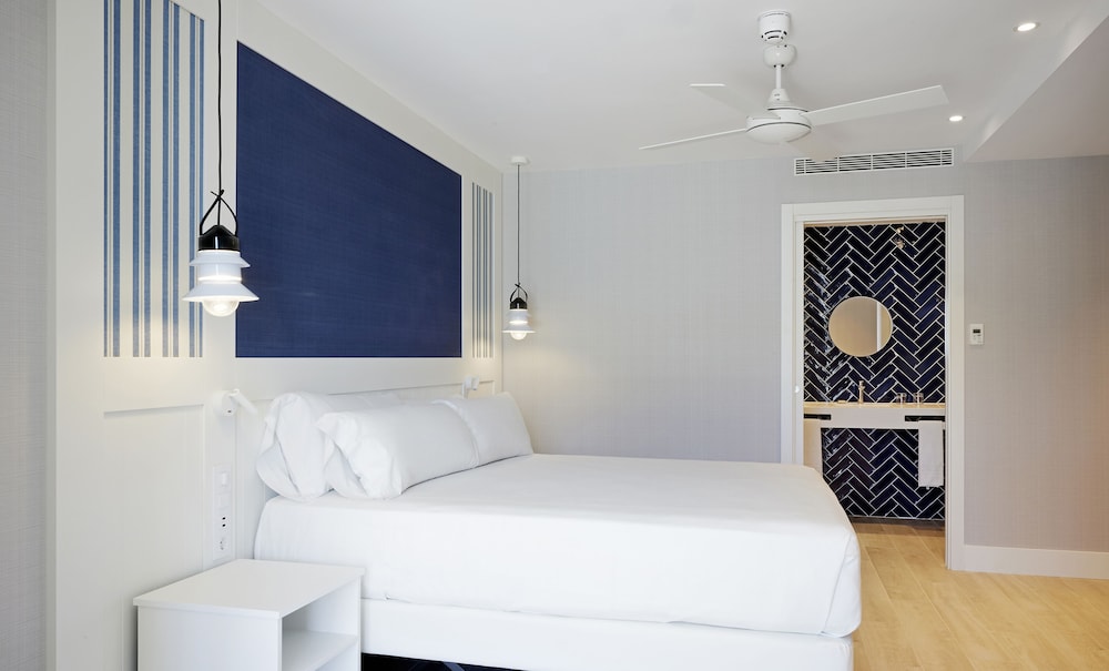 Premium Double Room - Photo 2