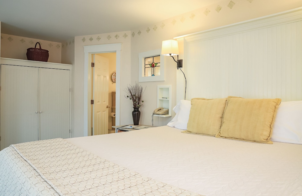 Superior Double Room, Ensuite (California King)