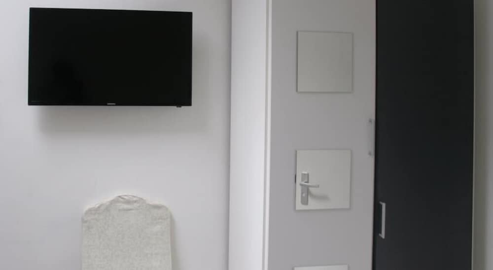 Basic Room, 2 Twin Beds photo 1
