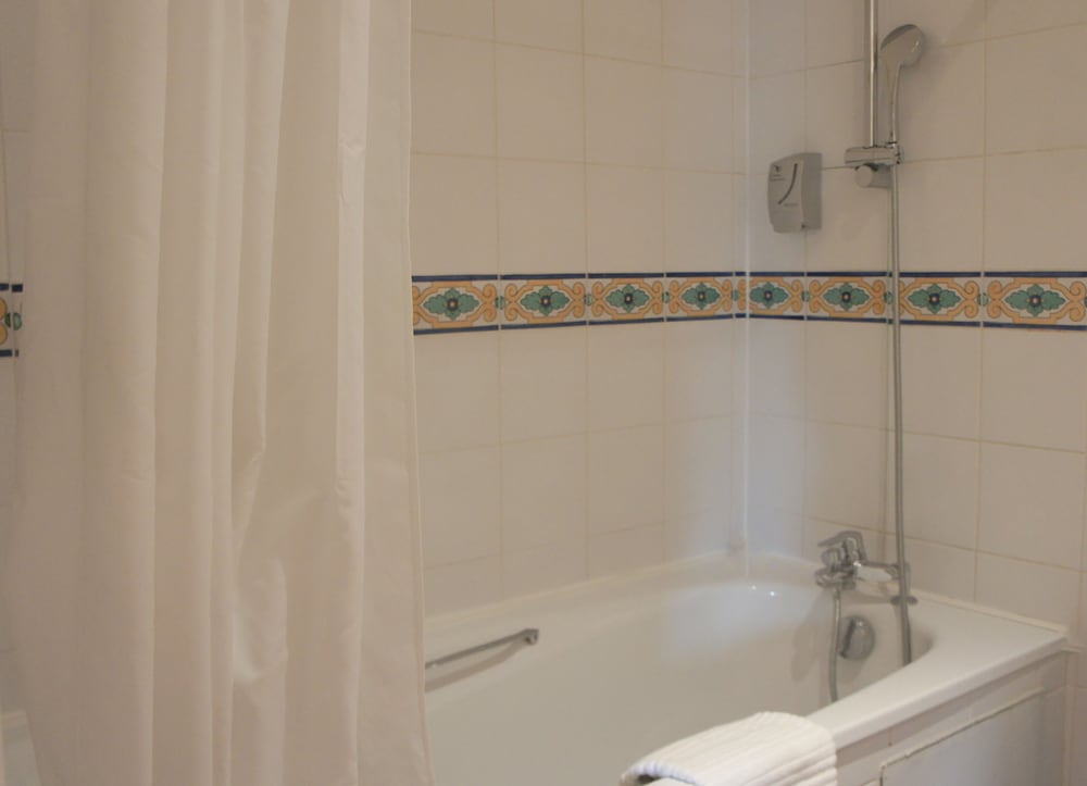 Mezzanine Suite - Photo 7
