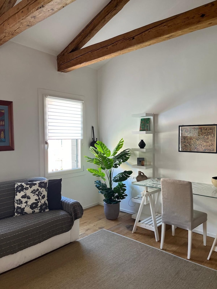 Comfort Apartment, Canal View photo 1