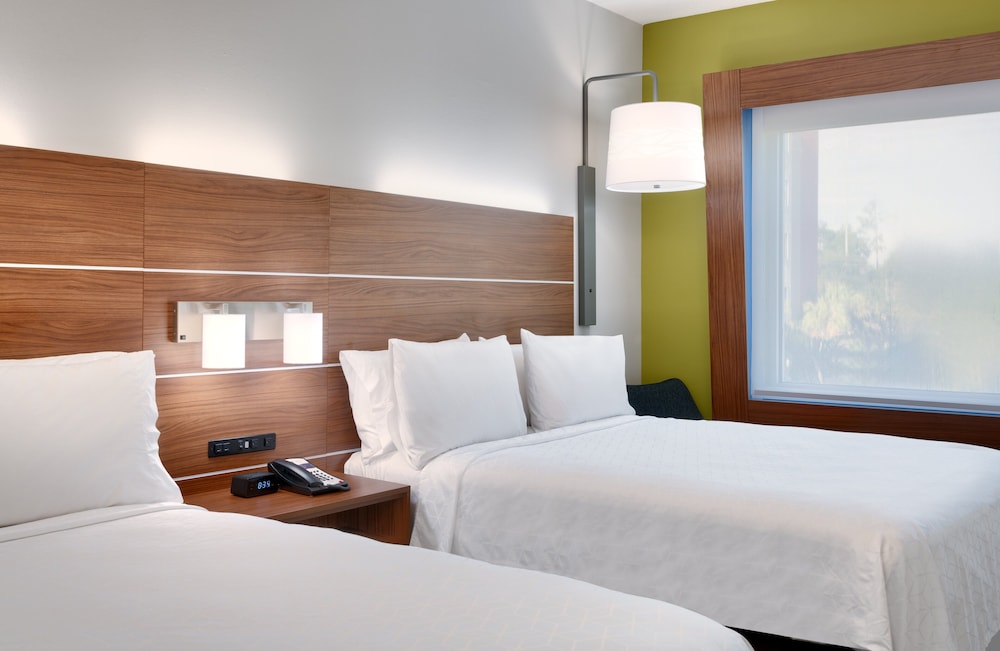 Standard Room, 2 Queen Beds, Accessible (Communications)