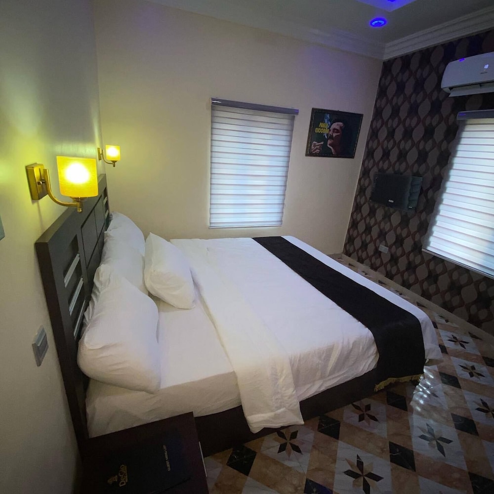 Deluxe Room, Balcony, City View