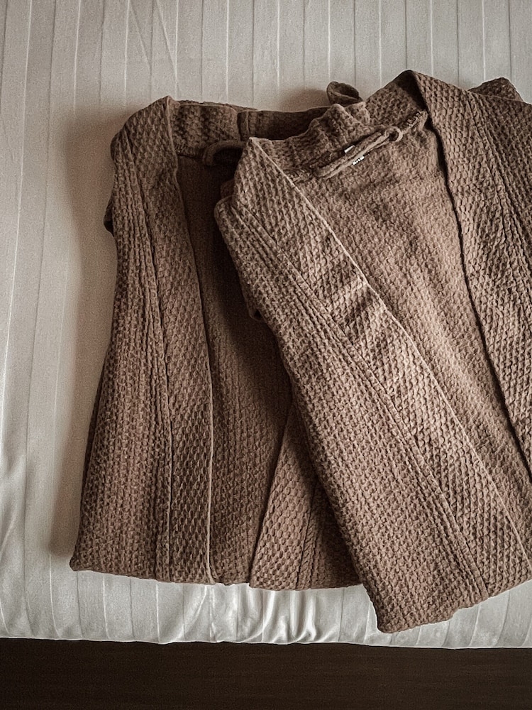 The One Suite - Photo 2